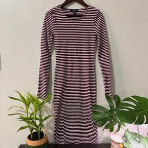 ✨4 for $15✨ Forever 21 Burgundy and White Striped Long Sleeve Dress